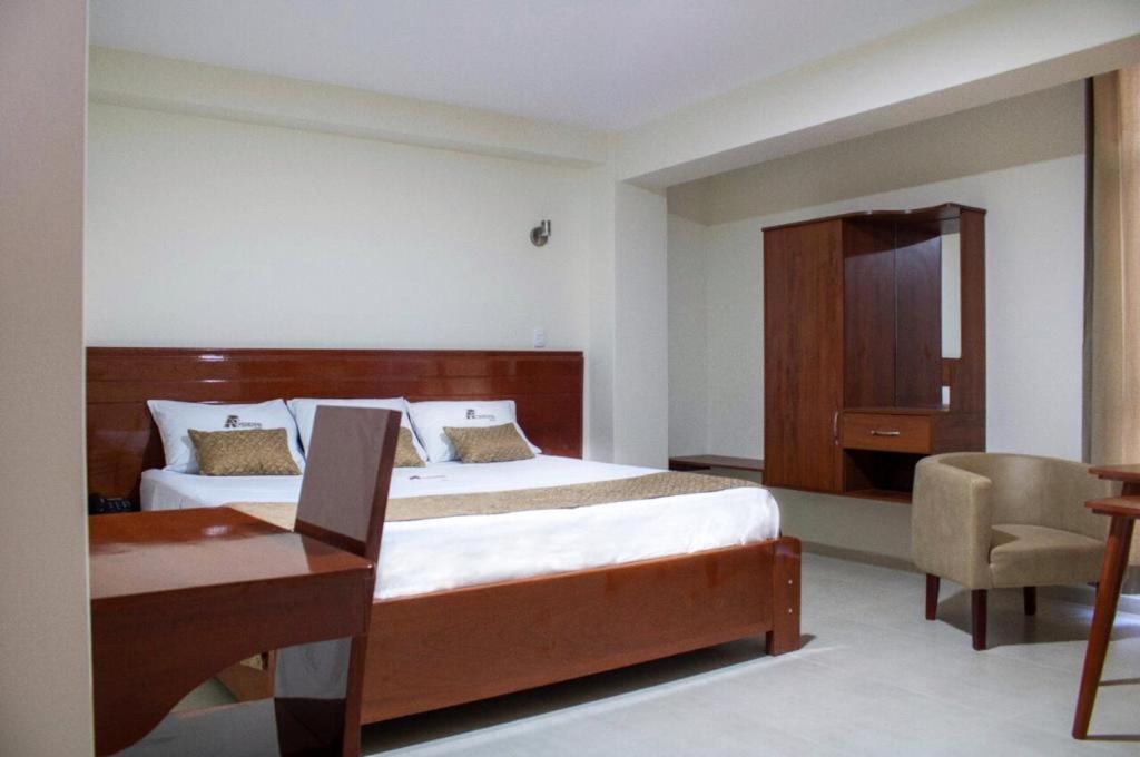 Hotel Americano Хаен Екстер'єр фото