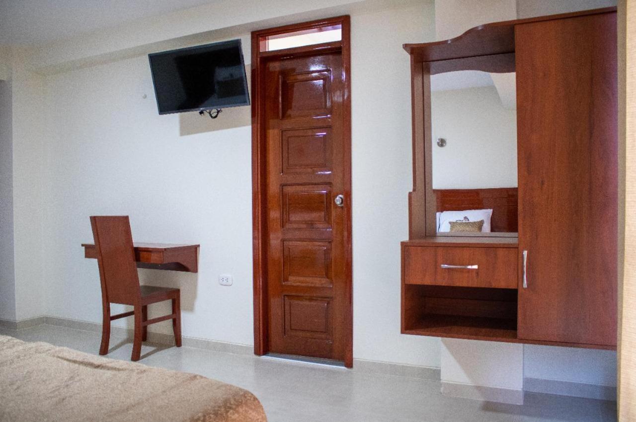 Hotel Americano Хаен Екстер'єр фото